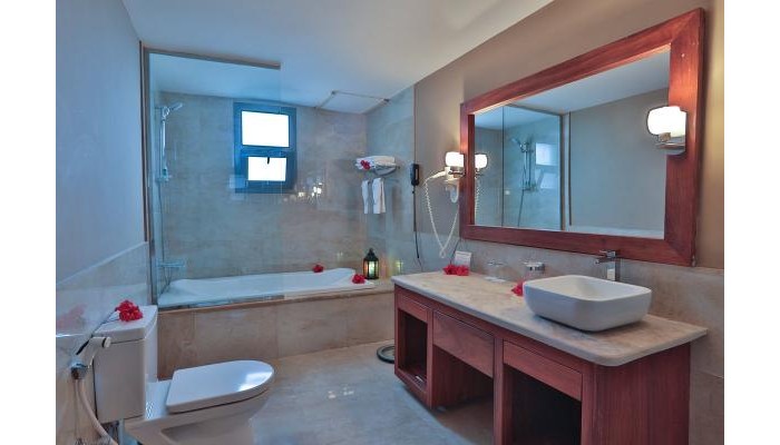 Ngalawa Hotel & Resort poza 8